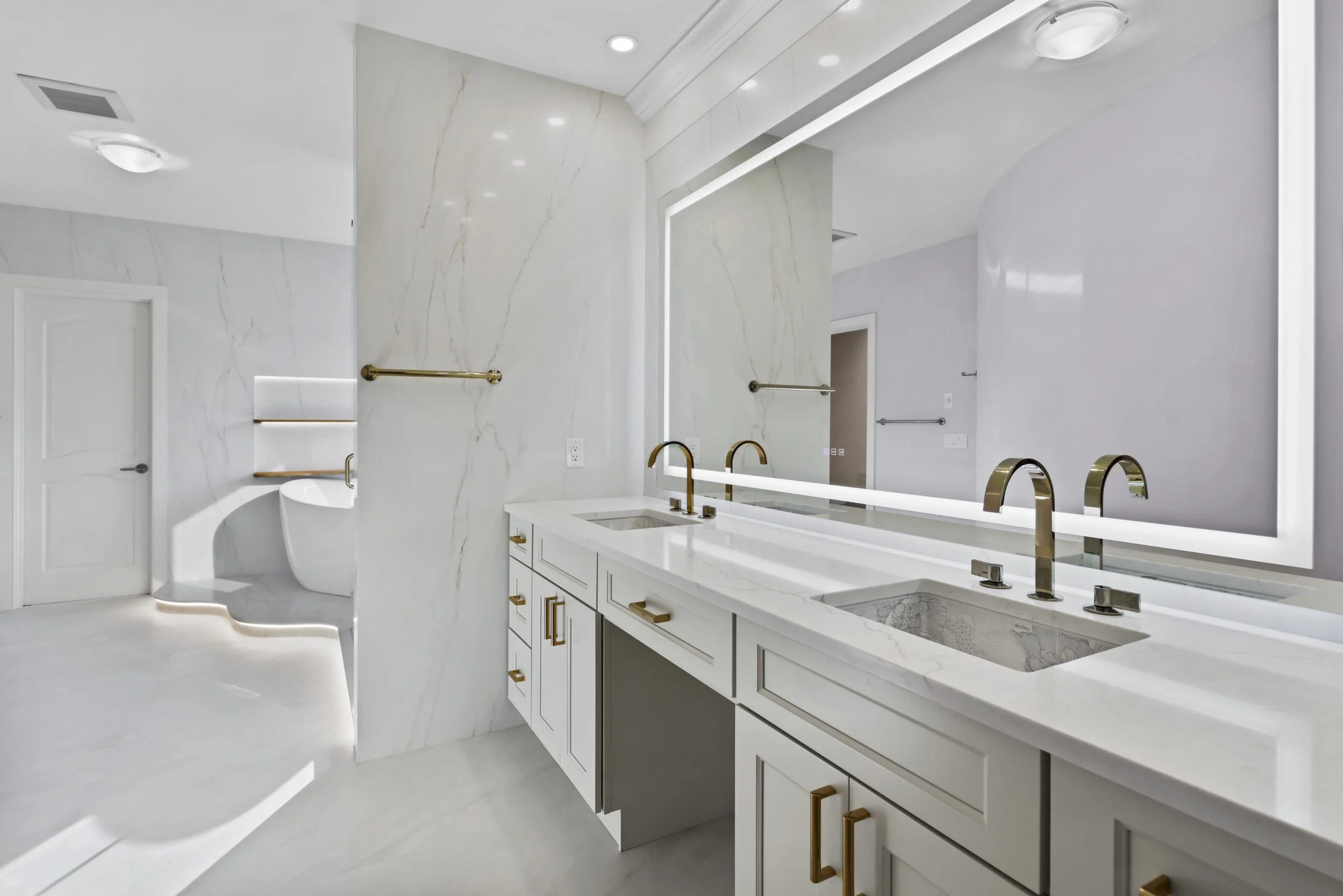 Inside a Luxury Master Bathroom Remodel — Porcelain Slabs, Heated Floors & Ultimate Spa Design Clyde Hill, WA